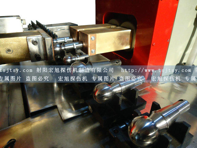 產(chǎn)品名稱：球頭銷專用熒光磁粉探傷機(jī)
產(chǎn)品型號(hào)：HCDG-2000
產(chǎn)品規(guī)格：熒光、二工位流水線